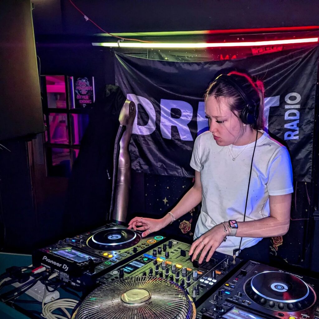 Miss Mollie at the Drift Radio Open Deck night -Tinkers Bar Rhyl, Nov 2024