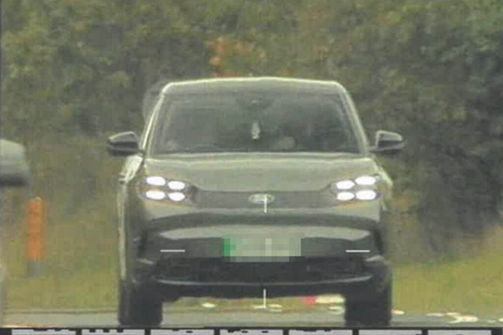 Katie Price Banned From Driving Again Over 80mph Speeding Ticket ...